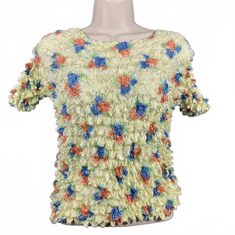 Vintage FC Stunning Ruffled Yellow Floral Popcorn Top Unique Design One Size